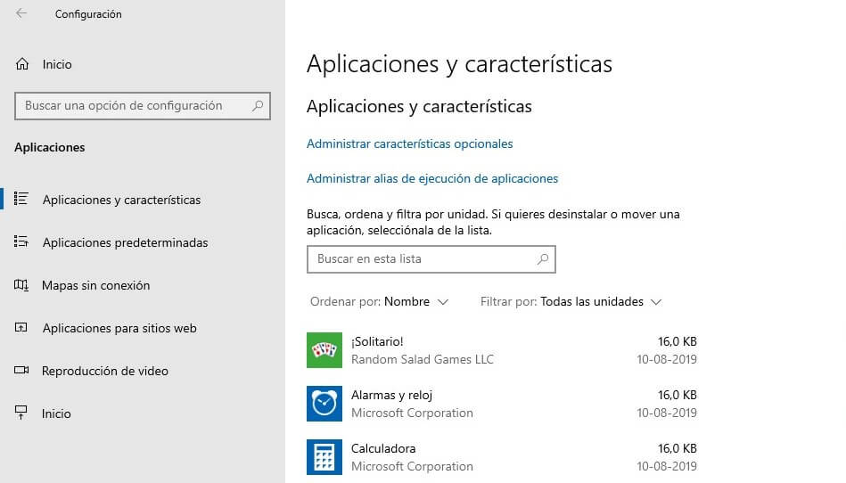 Pantallazo Aplicaciones y Características de Windows